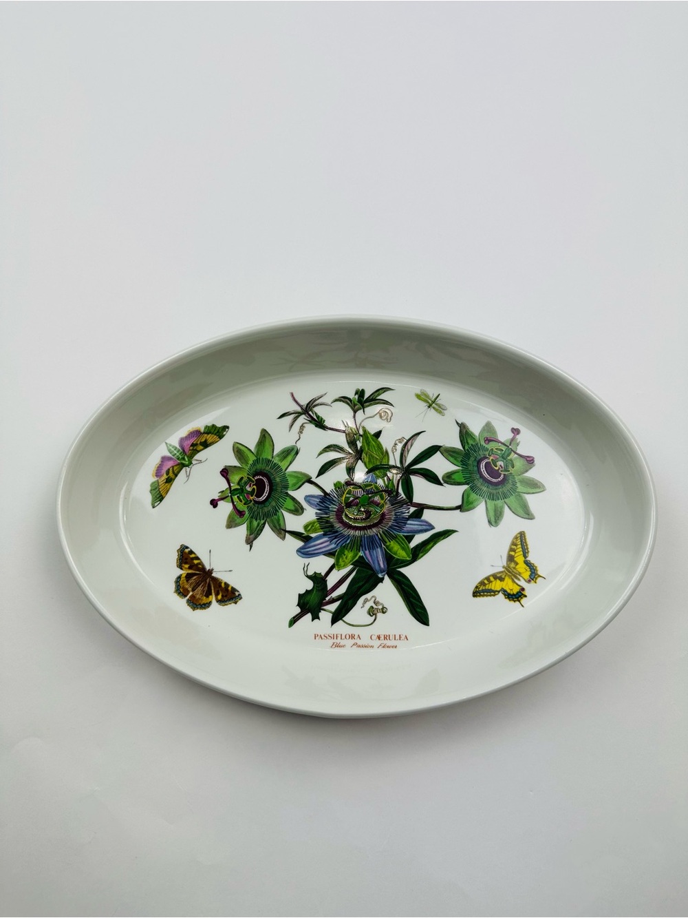 Portmeirion  Botanic Collection Bake Serving Dish Passion Flower Motif Butterfly